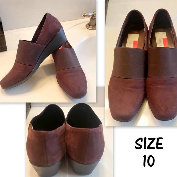 WOMEN'S SIZE 10 BROWN SHOES - Picture 1 of 5
